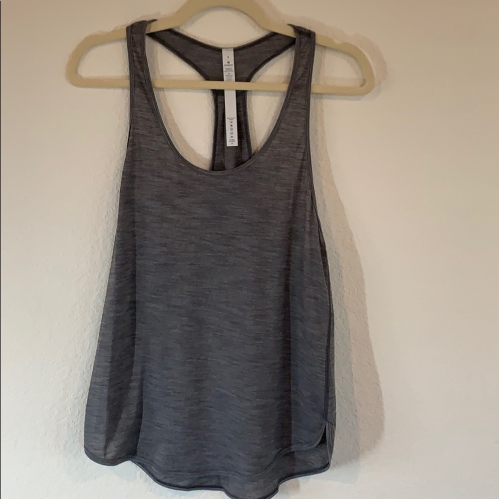 Lululemon 105 gray singlet size 4